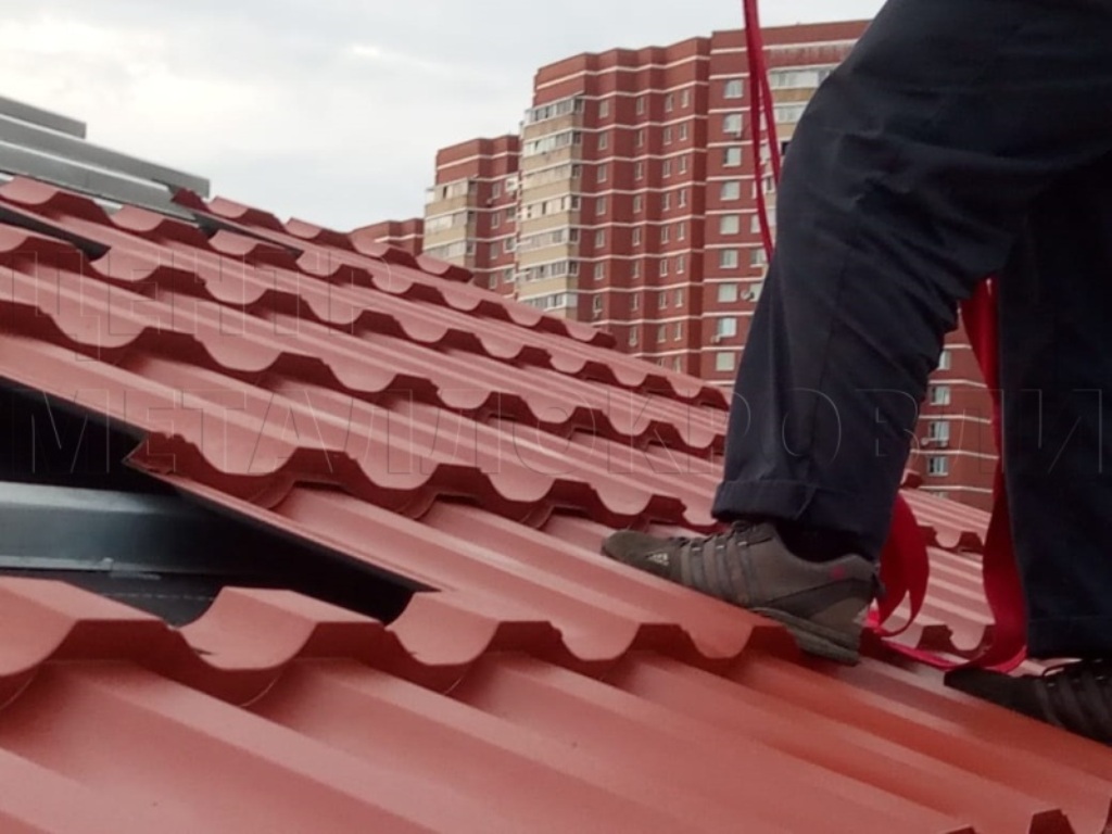 Металлочерепица Геркулес 8004 терракотовый Стальной Бархат от Центра Металлокровли в Казани